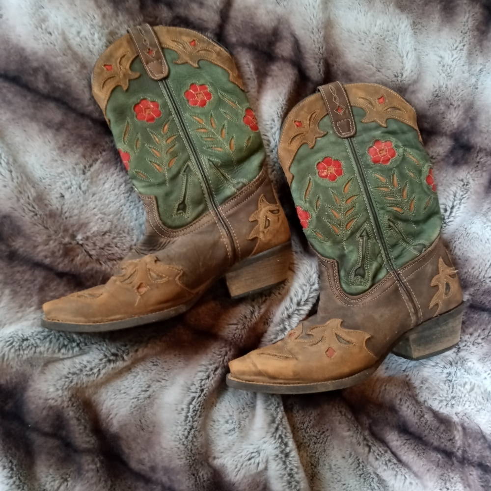 Womens Laredo boots. Size 7.